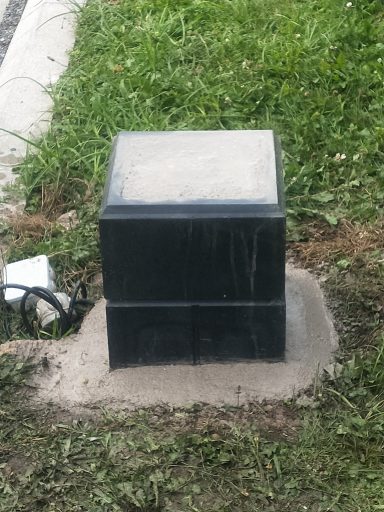 plot pour candélabre éclairage parking